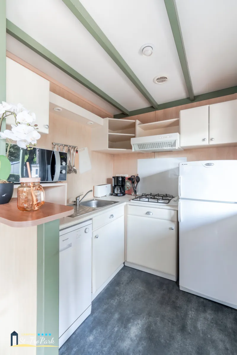 Chalet Premium 35M² (2 Chambres) + Climatisation + Lave-Vaisselle + Terrasse Couverte 12M²