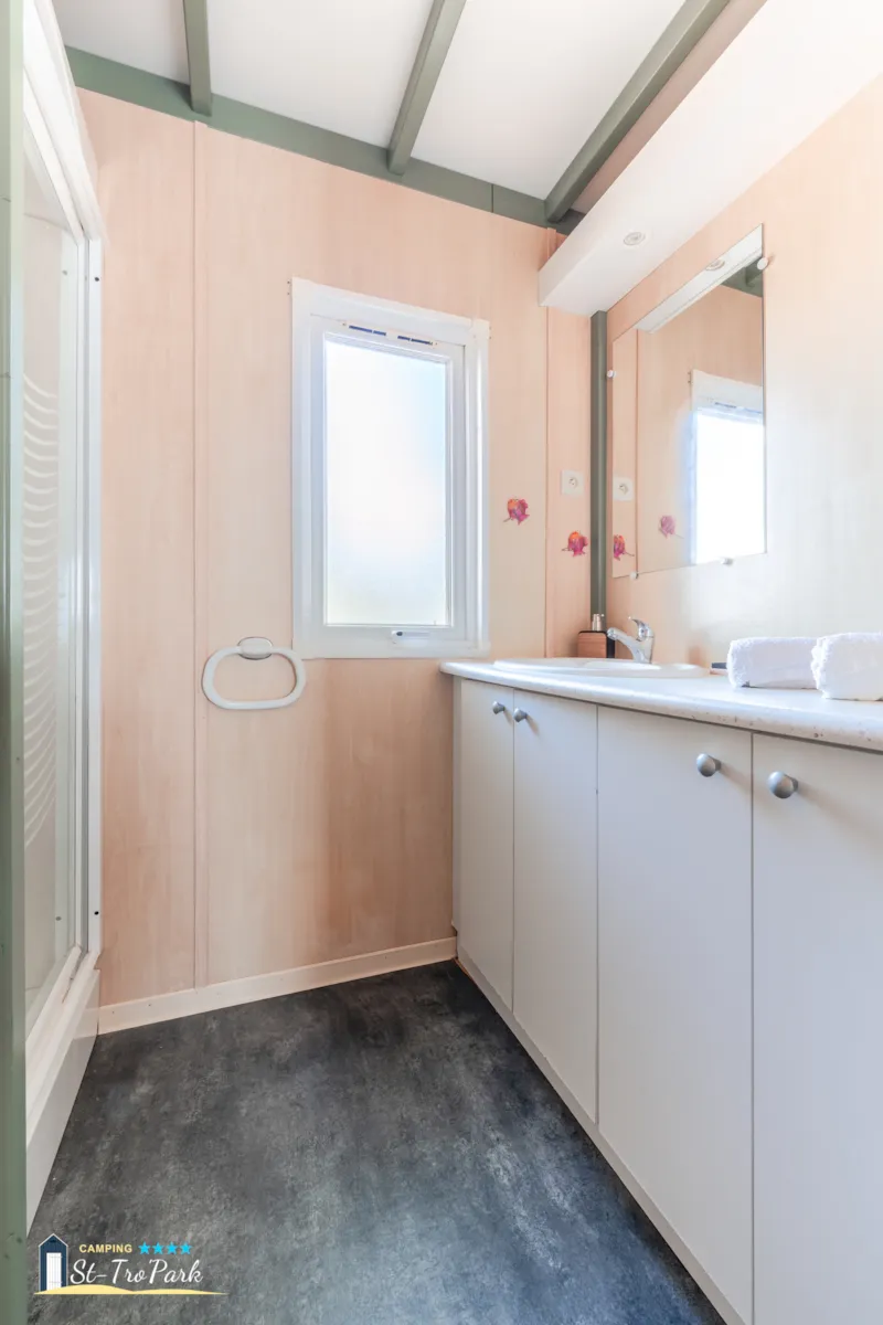 Chalet Premium 35M² (2 Chambres) + Climatisation + Lave-Vaisselle + Terrasse Couverte 12M²