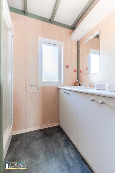 Chalet Premium 35m² (2 Bedrooms) + Covered terrace 12m² +air-conditioning — 7