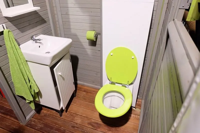 Emplacement Premium + Sanitaire Privé