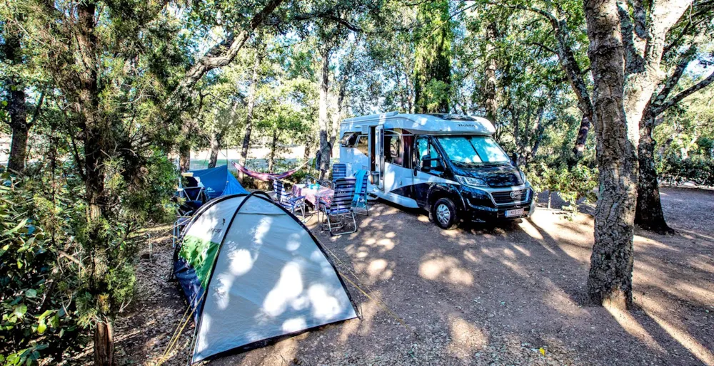 Emplacement - Emplacement Confort - Domaine de la Bergerie