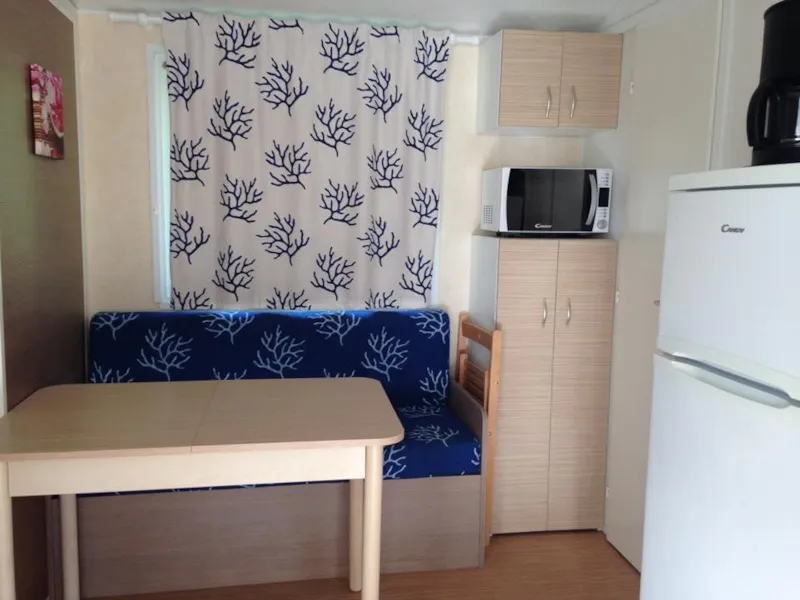 Mobil Home Bikini - 1 Chambre + Salon Convertible 2/4 Personnes