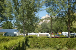 Kampeerplaats(en) - Pakket Standplaats : 1 Auto + Tent, Caravan Of Camper +  Elektriciteit 10A + Water - Flower Camping l'Ile des Trois Rois
