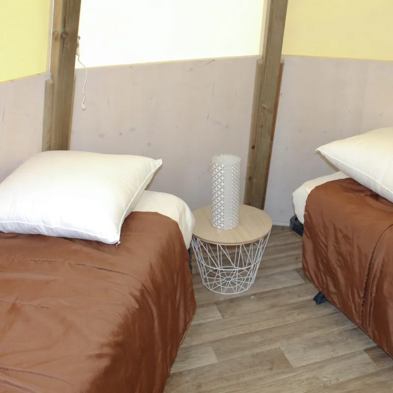 Tipi 34M² + Terrasse Avec Auvent - Avec Sanitaires