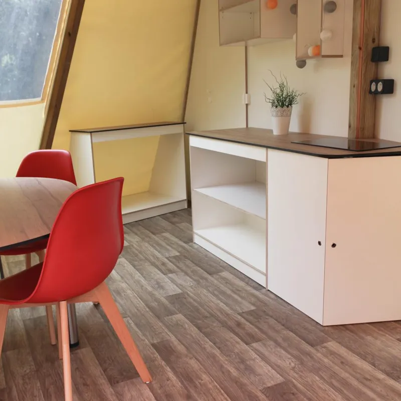 Tipi 34M² + Terrasse Avec Auvent - Avec Sanitaires