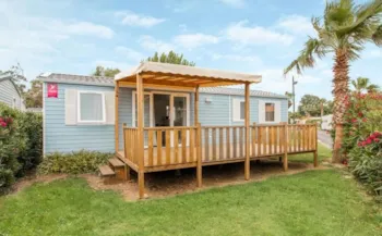 Accommodation - Mobilhome Confort 40M² (4 Bedrooms) + Terrace - Flower Camping l'Ile des Trois Rois