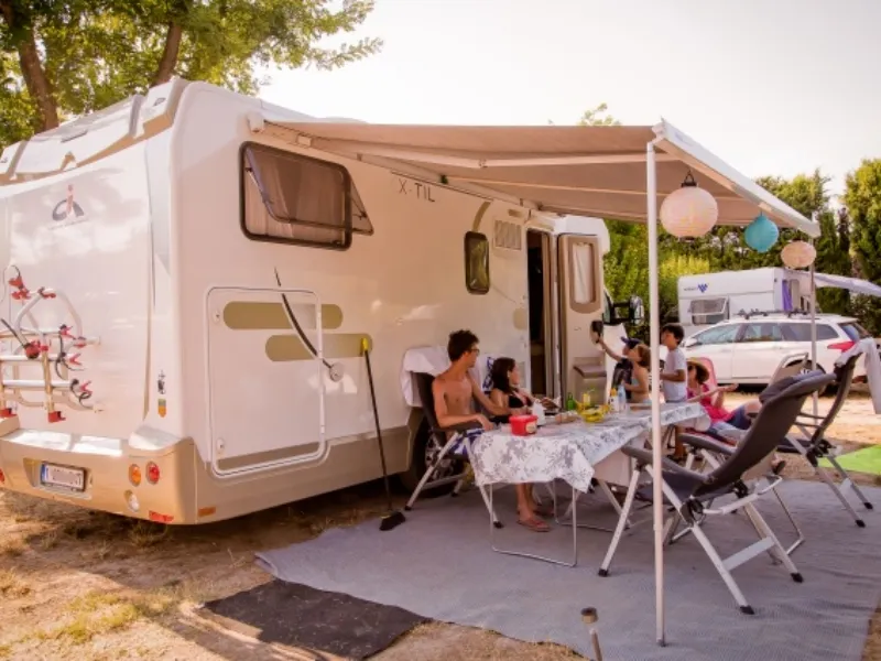 Emplacement Confort Xl Tente/Van/Caravane/Camping-Car (Avec Électricité)