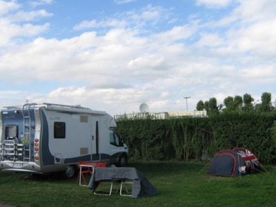Caravan and motorhome pitch- without electricity