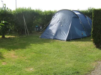 Pitch - Tent Pitch With Vehicle + 6A Electricity - Camping LE TARTERON