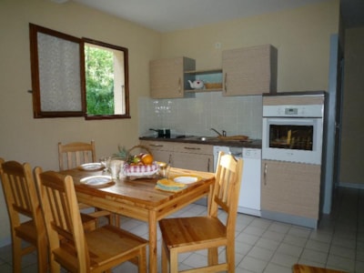Traditional cottage Privilège, 3 bedrooms - bathroom - TV — 3
