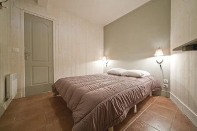 "Entre amis" vacation rental Privilège, 3 bathrooms - TV — 4