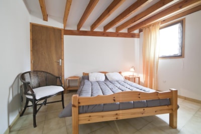 Disabled-friendly cottage Privilège, bathroom - TV — 5