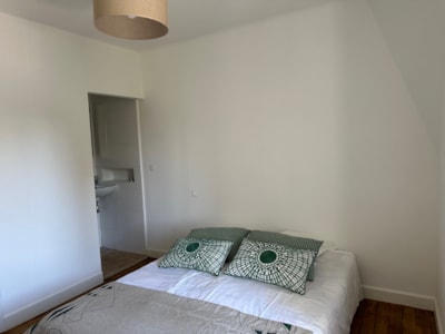 White villa Privilège, 6 bedrooms - 4 bathrooms - TV — 6