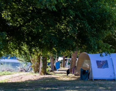 Touring by bike and on foot: ‘ecomobility’ package for 2 people, water, 16 A electricity — 7
