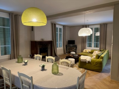 White villa Privilège, 6 bedrooms - 4 bathrooms - TV — 3