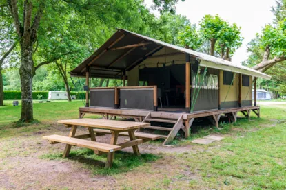 Lodge La Dame Jouanne  (Without Toilet Blocks)