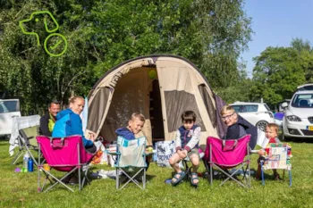 Stellplatz - Stellplatz (Auto + Zelt Oder Wohnwagen, Campingwagen Oder Wohnmobil) - Camping Ile de Boulancourt