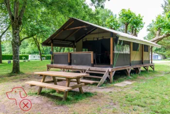 Mietunterkunft - Lodge La Dame Jouanne  (Without Toilet Blocks) - Camping Ile de Boulancourt