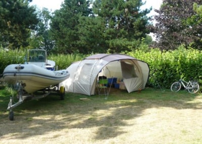 Package Nature (1 tent or caravan / 1 car / no electricity) — 4