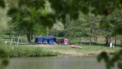 Tarif Confort :  pitch + car + tent/caravan or camping-car + electricity 10A