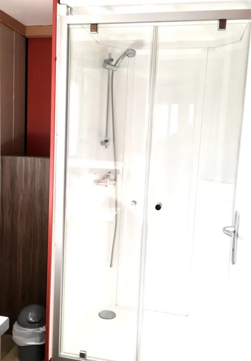 Location - Chalet Ciela Confort - 3 Chambres - image n°4 - Camping Le Pommier