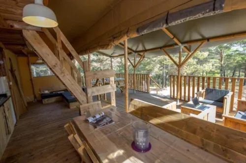 Location - Tente Ciela Nature Lodge - 3 Chambres - Cuisine Équipée – Salle De Bain - image n°5 - Camping Le Pommier