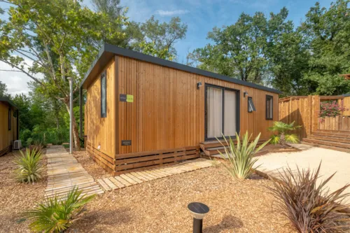 Location - Mobil Home Ciela Exception Spa - 3 Chambres Dont 1 Suite Parentale - Draps, Serviettes Et Plancha - image n°2 - Camping Le Pommier