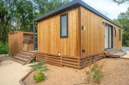 Location - Mobil Home Ciela Exception Tribu Spa - 2 Mobil Homes - 4 Chambres - Draps, Serviettes Et Plancha - image n°8 - Camping Le Pommier