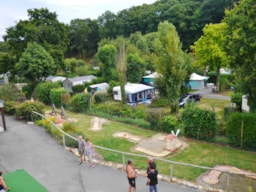 Camping Le Moulin de Cadillac - image n°3 - Roulottes