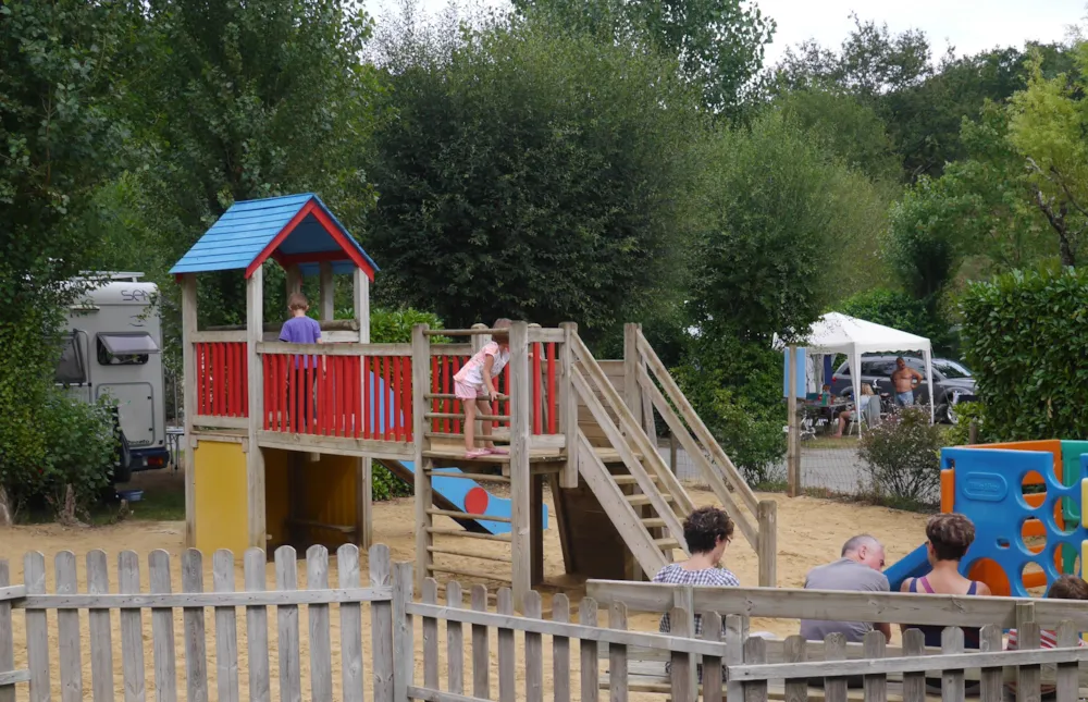 Camping Le Moulin de Cadillac - image n°18 - Camping Direct
