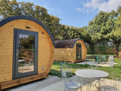 Unusual Accommodation - Barrel - without bathroom facilities — 5