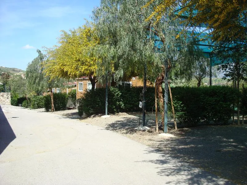 Emplacement Tente, Caravane Ou Camping-Car  + Voiture