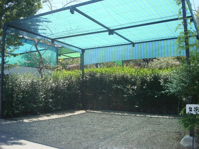 Emplacement Tente, Caravane Ou Camping-Car  + Voiture