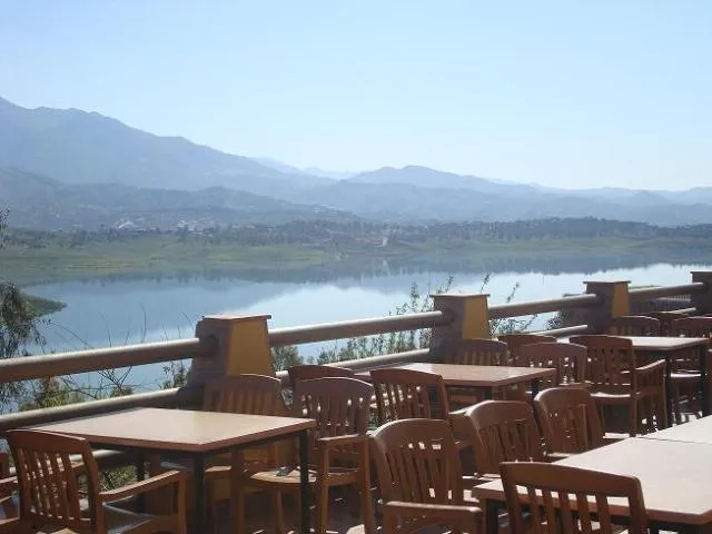 Camping Presa La Viñuela