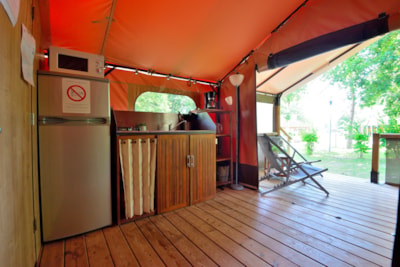 LODGE VICTORIA - 2 bedrooms with bathroom facilities