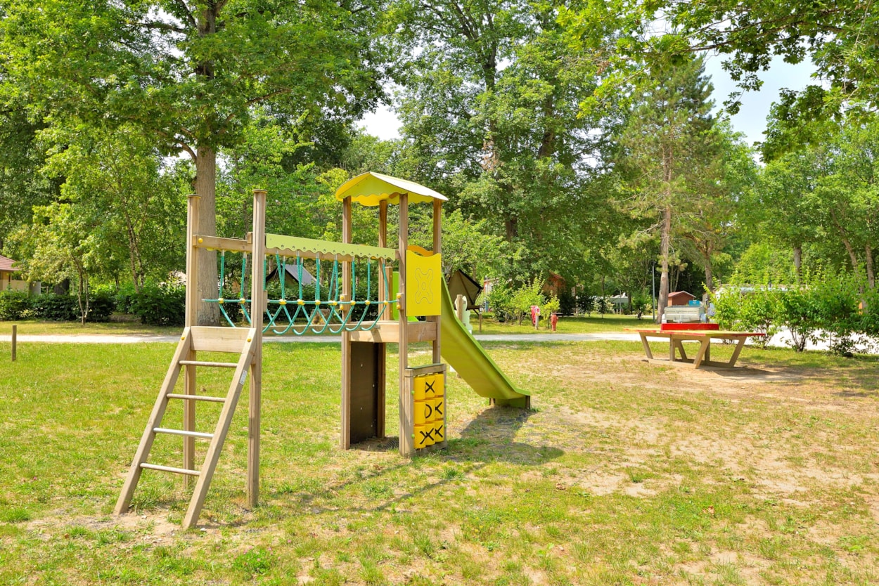 Camping Seasonova Etang de la Vallée