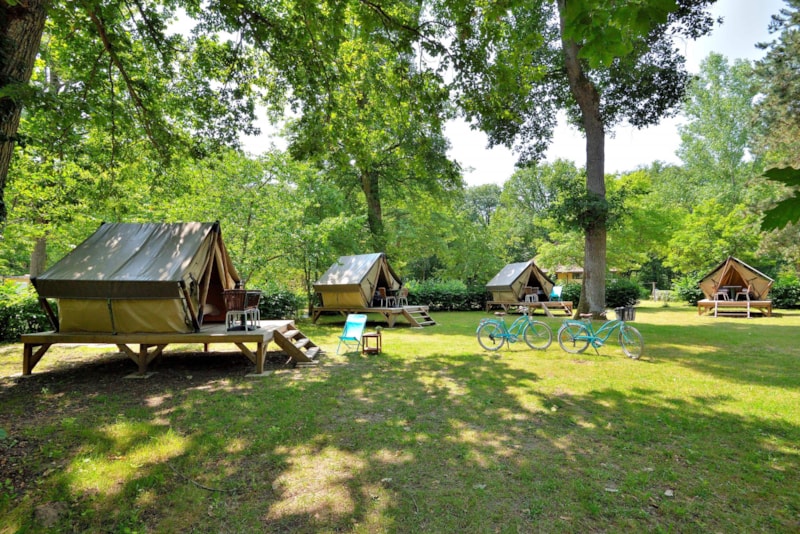 Camping Seasonova Etang de la Vallée - Camping - Combreux