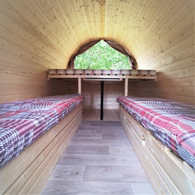 Roulotte Western  (2 Adults + 2 children)