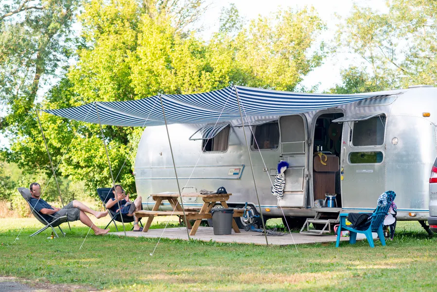 Location - Caravane Americaine Airstream - Camping de Thoissey - Val de Saône