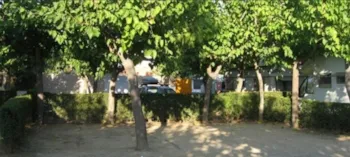 Stellplatz - Stellplatz Superior (70M2) + Auto + Zelt/Wohnwagen Oder Wohnmobil + Strom - Camping La Llosa