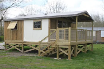 Mietunterkunft - Cosyflower Confort 2 Zimmer 38M²  + Terrasse + Tv - Flower Camping du Port Caroline