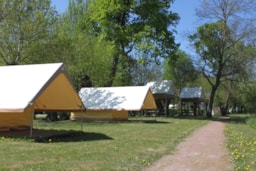 Accommodation - Treck Tent Standard 1 Bedroom (Without Toilet Blocks) - Flower Camping du Port Caroline