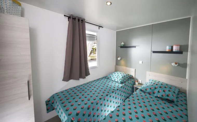 Mobil Home Premium 4 Chambres 40M² + Terrasse Semi-Couverte + Tv + Lv