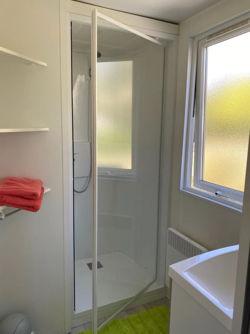 Homeflower Premium 3 Chambres 30.5M² + Terrasse Semi-Couverte + Tv + Lv