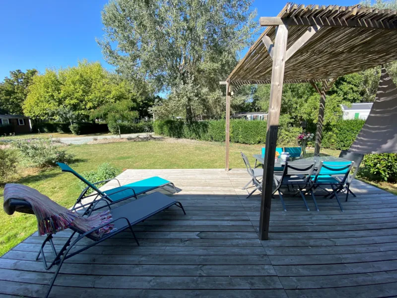 Homeflower Premium 3 Chambres 30.5M² + Terrasse Semi-Couverte + Tv + Lv