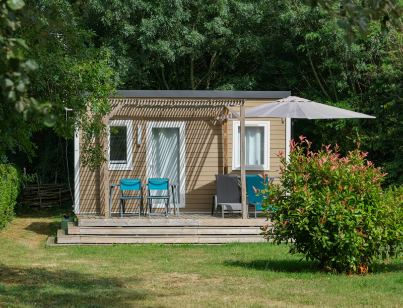 Stacaravan Standard 1 slaapkamer 18m² + terras + TV