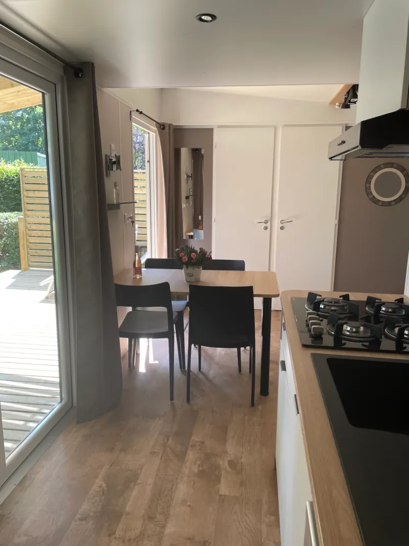 Homeflower Premium 2023 - 2 Chambres 29M² + Terrasse Semi-Couverte + Lv + Tv