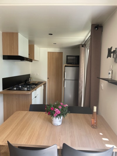 Homeflower Premium 2023 - 2 bedrooms 29m² + Terrace + dishwacher + TV