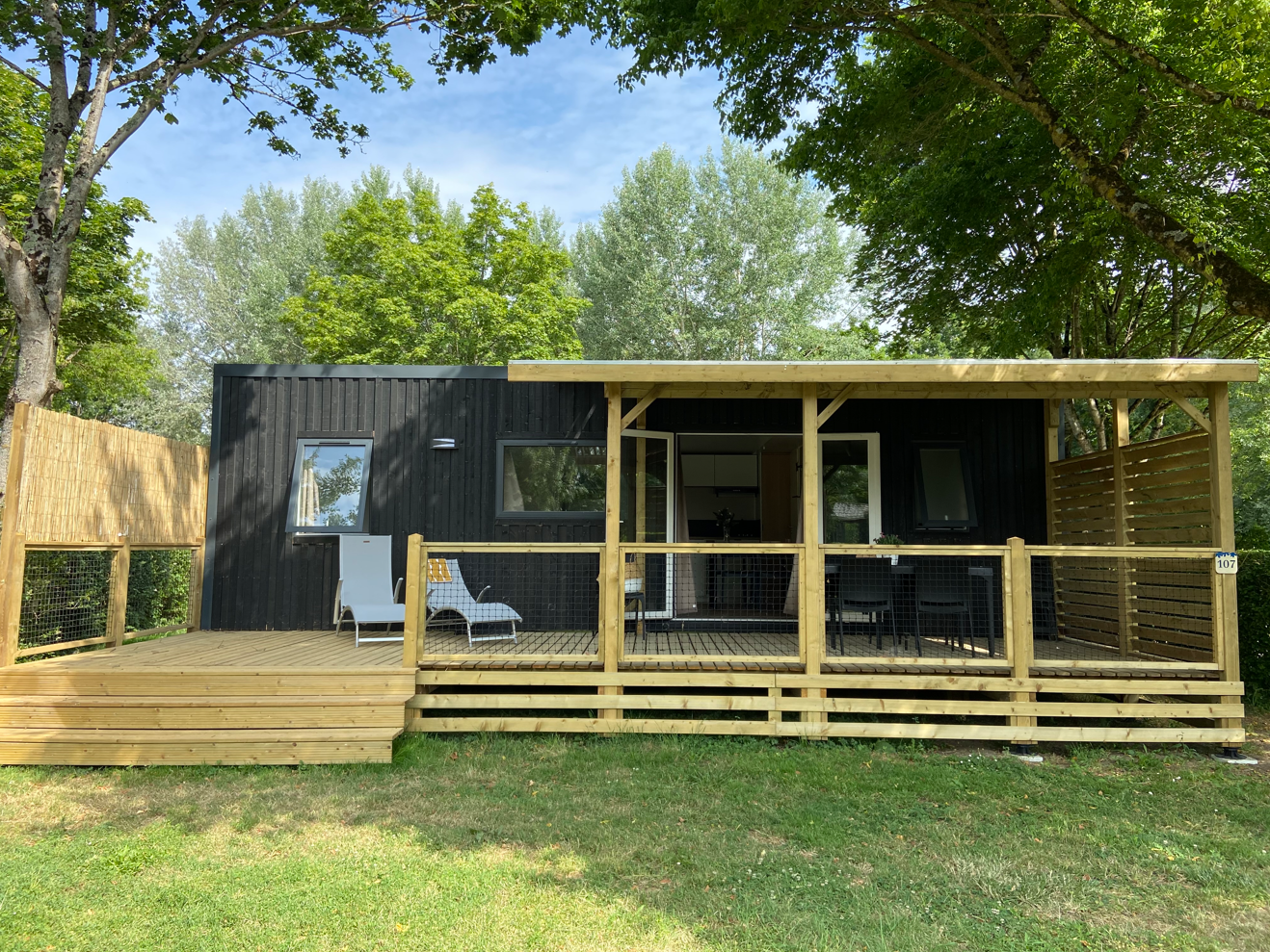 Location - New // Homeflower Premium 3 Chambres 35M² + Terrasse Semi-Couverte + Lv + Tv - Camping Du Port Caroline