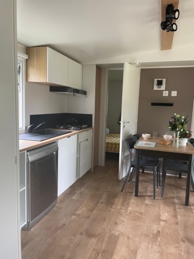 Homeflower Premium 2023 - 3 bedrooms 35m² + Terrace+ dishwacher + TV